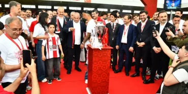 1. Lig’e Yükselen Batman Petrol Spor A.Ş., Kupasını Aldı